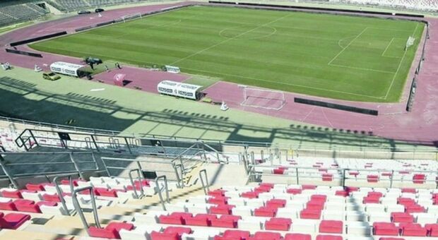 Stadio San Nicola, record di presenze: quasi 26mila per la promozione del Bari in Serie B