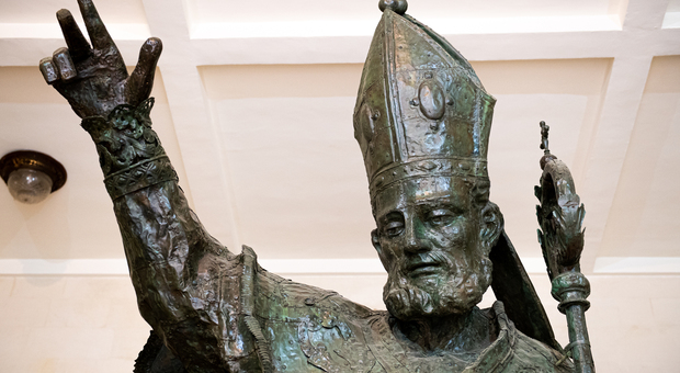 Raccolta fondi per la copia della statua di Sant'Oronzo, obiettivo raggiunto: raccolti 200mila euro