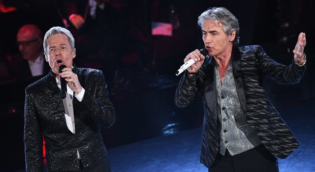 Sanremo 2019, il duetto Ligabue-Baglioni: "Dio è morto" e anche a casa qualcuno non è stato tanto bene