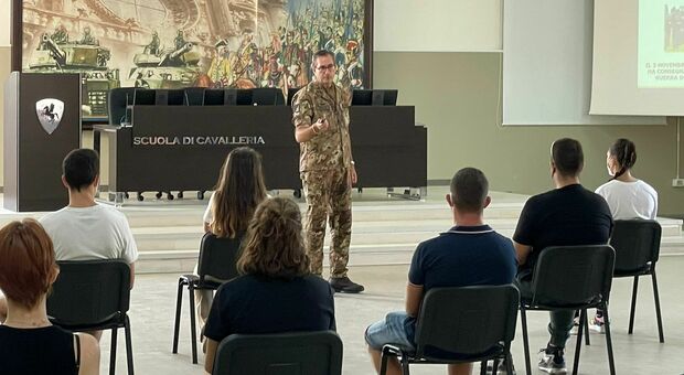 Esercito, volontari per un anno: open day a Lecce, Taranto e Brindisi. E Adecco seleziona candidati per Despar