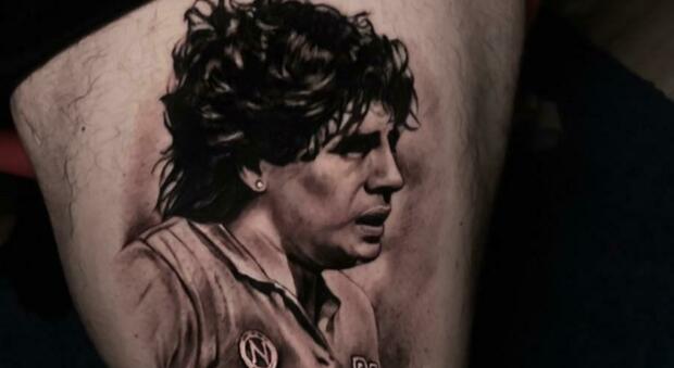 Maradona, l'omaggio di Diego Jr: il volto del Diez in maglia Napoli
