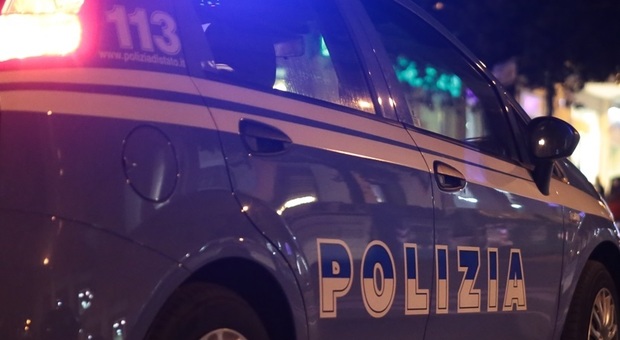 Fugge dalla polizia e prova a travolgere i carabinieri: arrestato per tentato omicidio