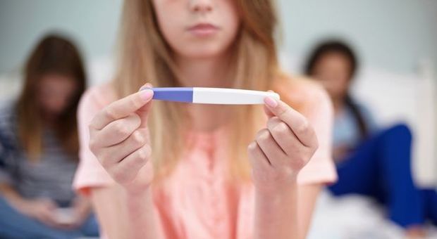 Ritirati 58.000 test di gravidanza dal mercato: davano il risultato sbagliato