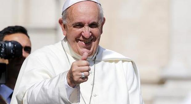 Coronavirus, tampone negativo per il Papa. Il Vaticano: «E' solo raffreddato»