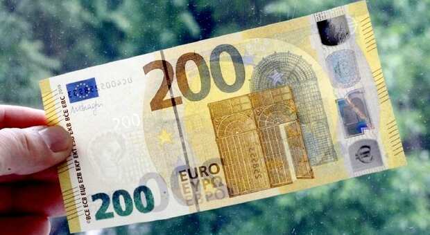 Bonus 200 euro, sul sito dell'Inps arriva la circolare: ecco chi può fare domanda