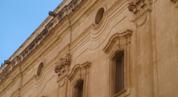 Lecce, per il Comune si apre la strada al dissesto. La bocciatura della Corte dei Conti