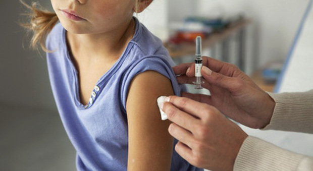 Vaccino ai bambini tra 5 e 11 anni. «Starò bene?», «Mi fa male?»: le domane più frequenti e le risposte del pediatra