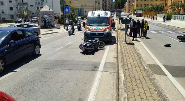 Violento scontro tra due scooter: un 43enne in prognosi riservata